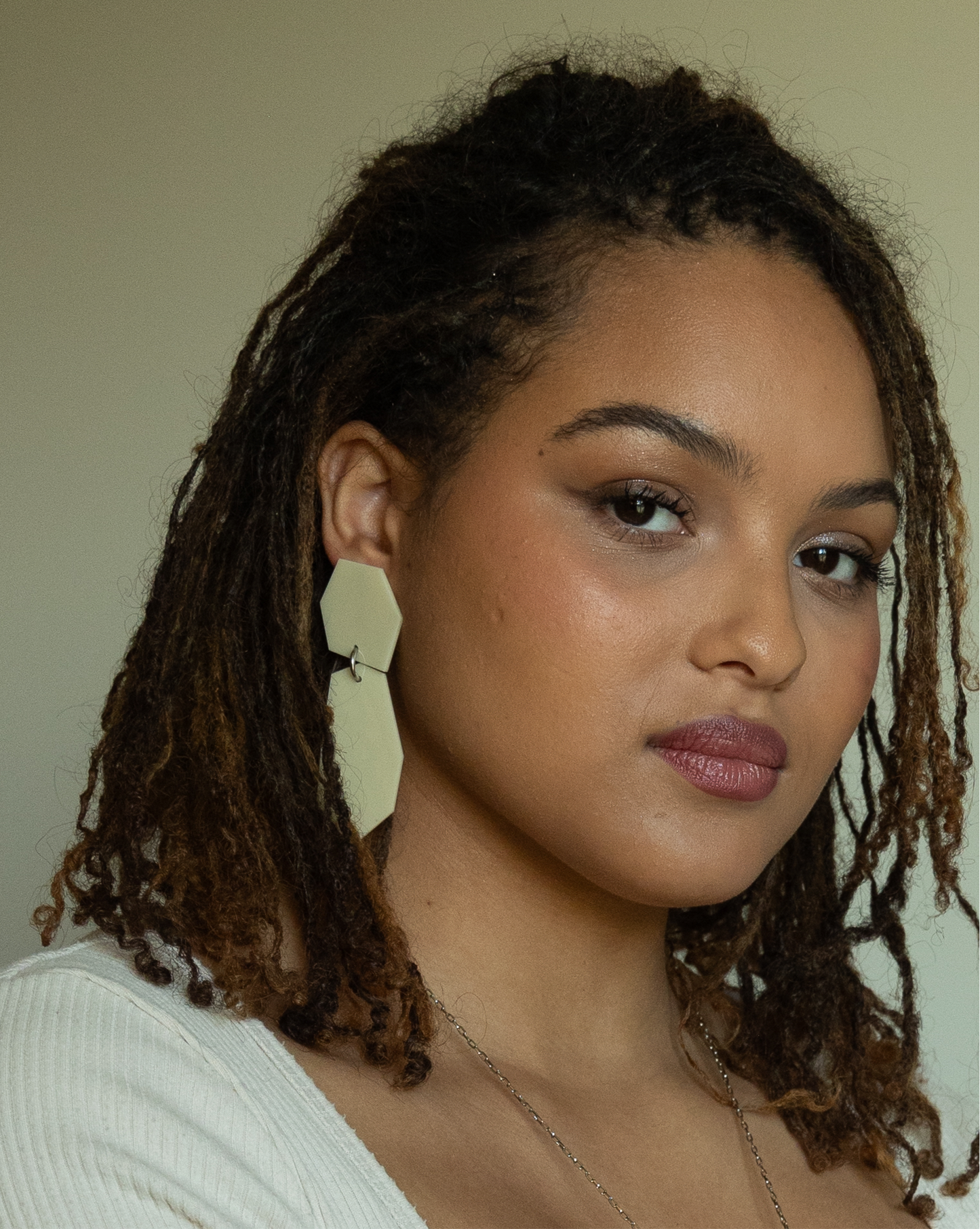 Skyline Earrings Off White - Neena Jewellery