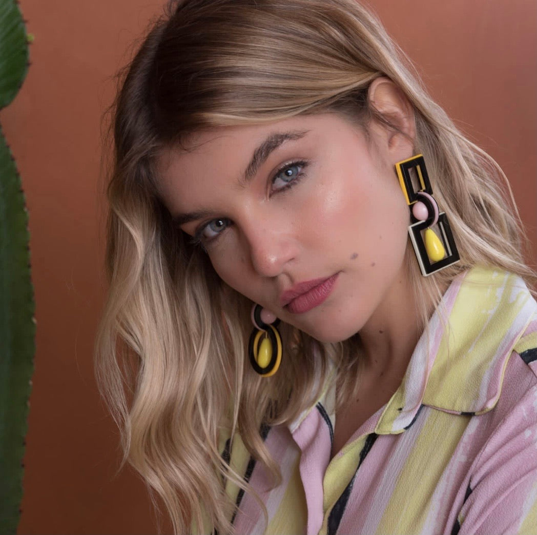 Earring Frames Assimetric Cream - Neena Jewellery 