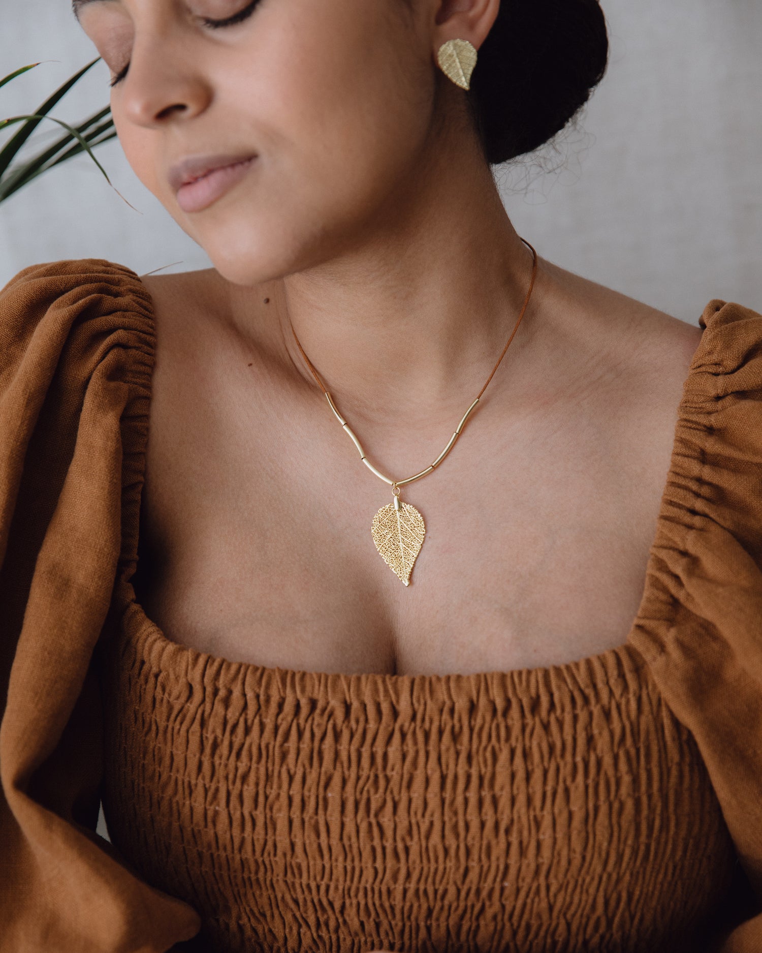 Coari Necklace - Neena Jewellery 
